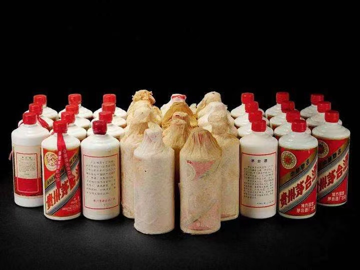 临县日照岚山回收酒价格哪里回收(附近上门回收茅台酒）?